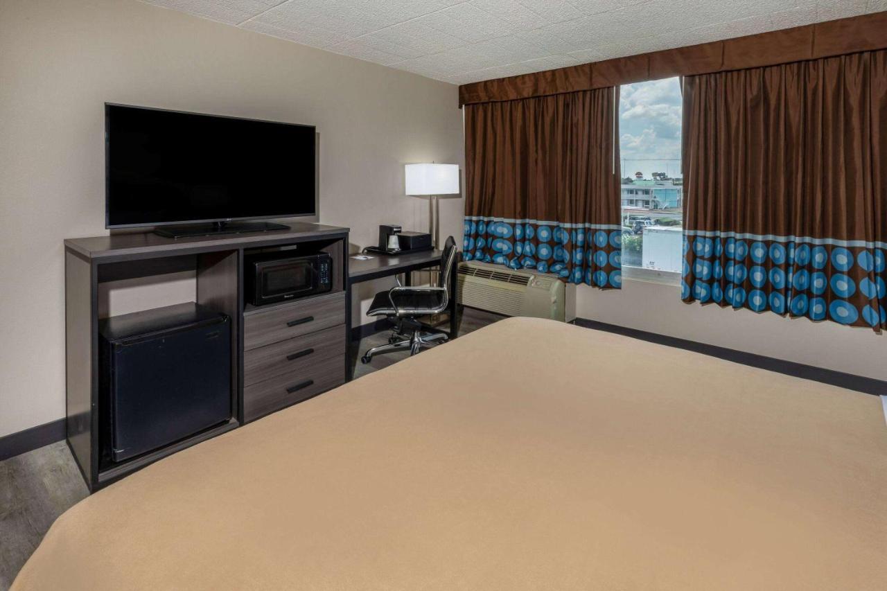 ホテル Super 8 By Wyndham ラレド エクステリア 写真