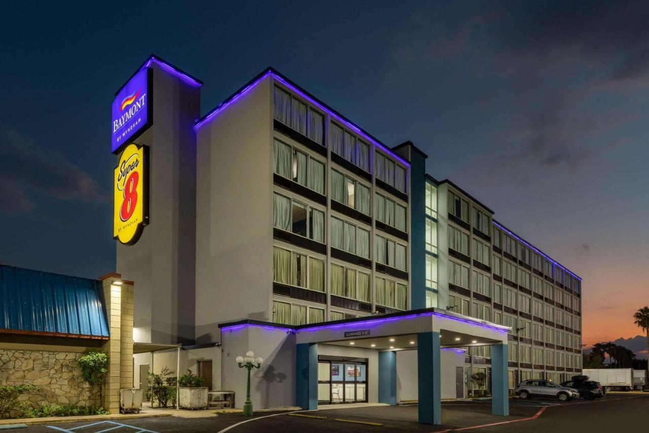 ホテル Super 8 By Wyndham ラレド エクステリア 写真